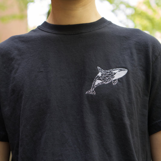 geometry orca embroidered t-shirt