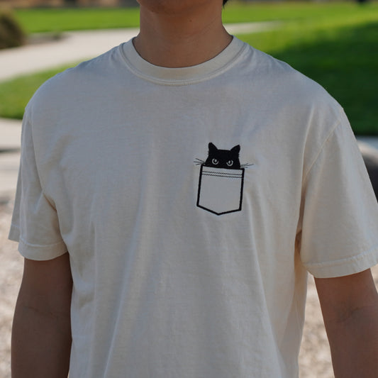 Pocket cat embroidered t-shirt